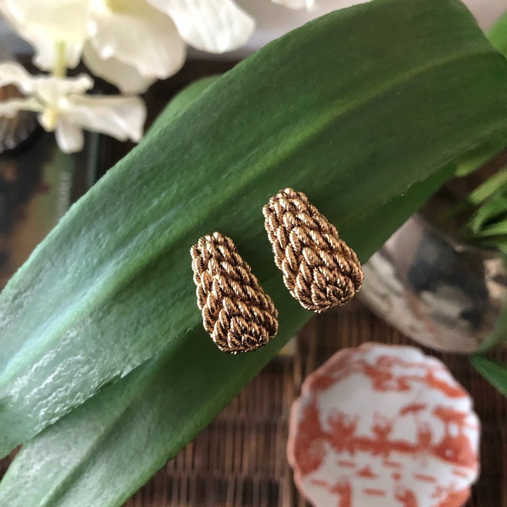 ✨ St. John Gold Braided Demi Hoop Clip on Huggie Earrings